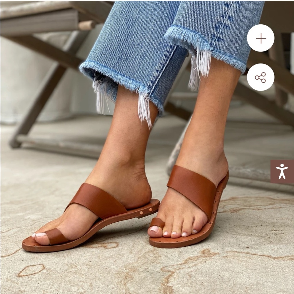 Beek • Finch sandals